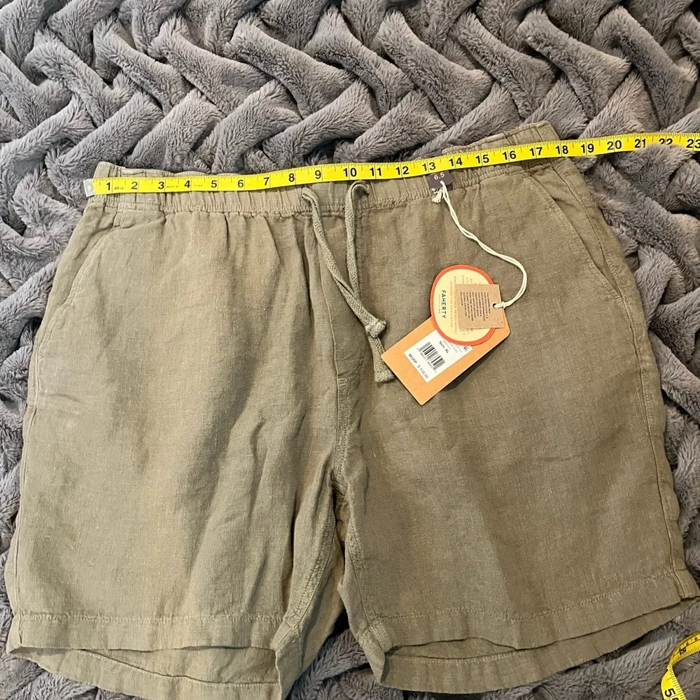 NWT Faherty Men's Olive Green Shorts Size XL